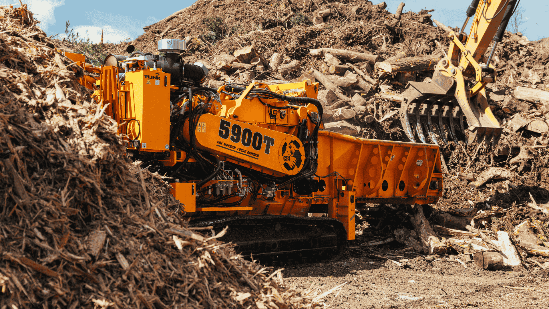 5900T Horizontal Grinder Logging & Land Clearing
