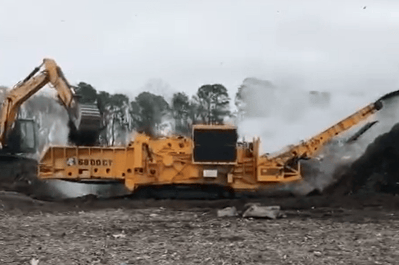 6800CT Horizontal Grinder Processing Compost