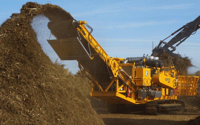 CBI 6800 horizontal grinder compost