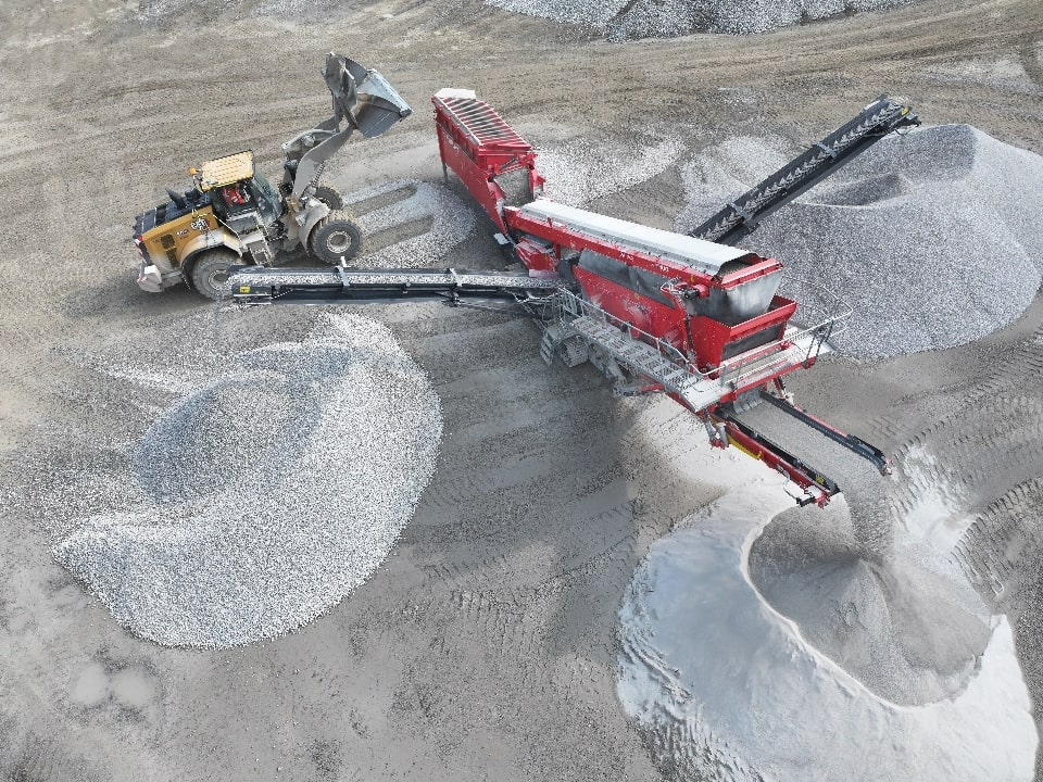 Terex Finlay 693 inclined screen