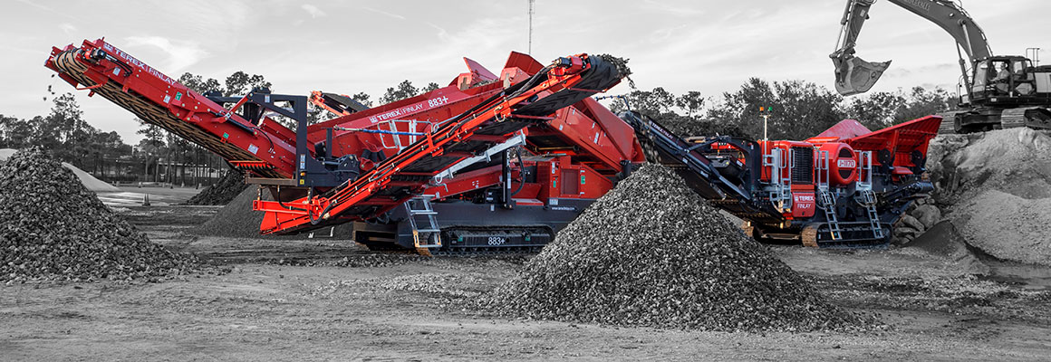 Heavy Duty Screen being Fed by an Excavator
